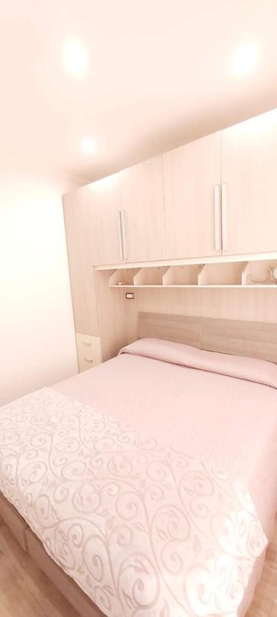 Le Scalette Bed & Breakfast La Maddalena  Bagian luar foto